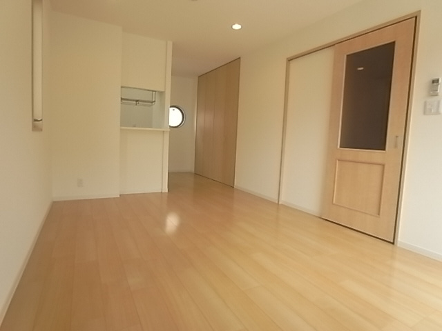 神戸市北区谷上東町のアパートの居間・リビング|リビング室内