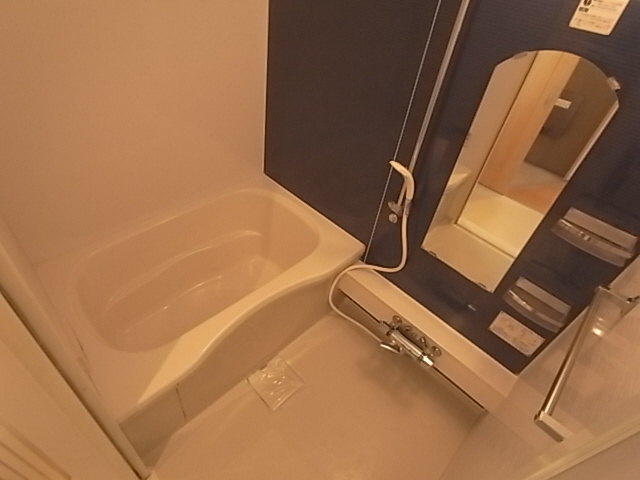 神戸市北区谷上東町のアパートの浴室|追焚機能付浴室