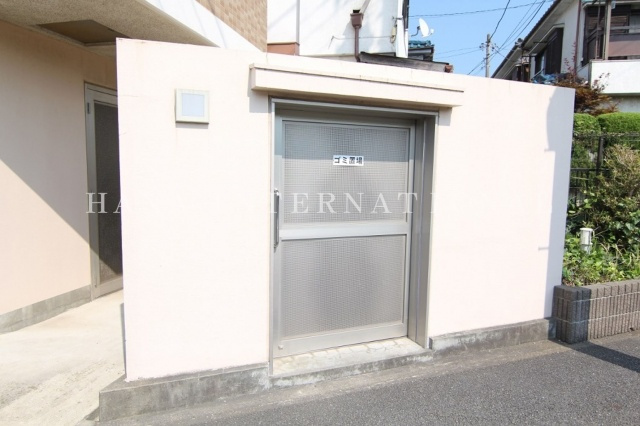 ベイサイド舞浜の周辺