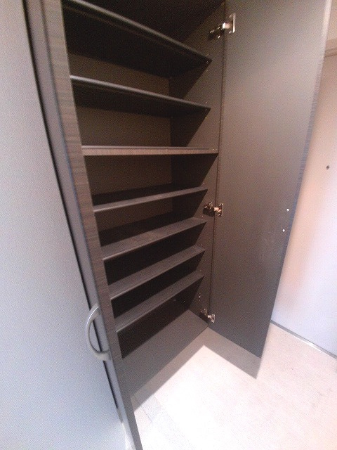 パレスマイセンの収納