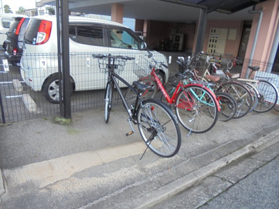 【その他共用部分】 | 東町レジデンス | 屋根付き駐輪場