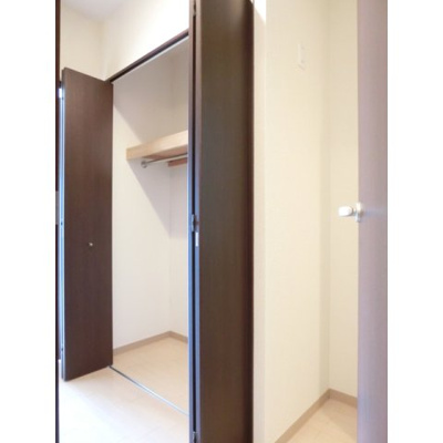 【収納】 | ヴィラ クロシェット | ※同物件他部屋の参考写真