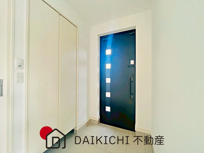 【玄関】 | 鴻巣市榎戸1丁目　中古戸建