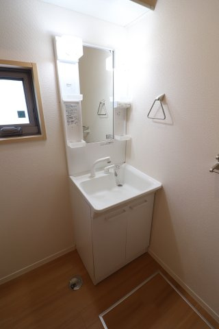 メゾンルミナスAの独立洗面台