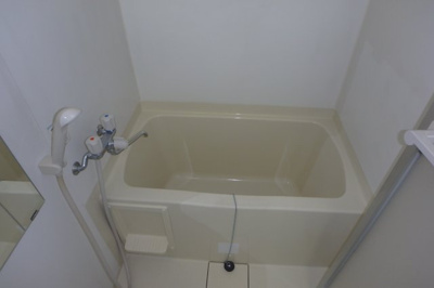 【浴室】 | アーク・スクエア | 他のお部屋の参考写真となります。