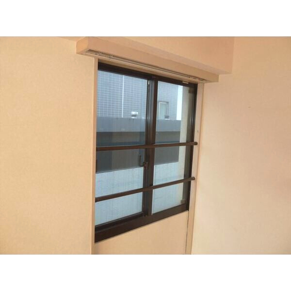 陽輪台西新宿林屋ビルの内装