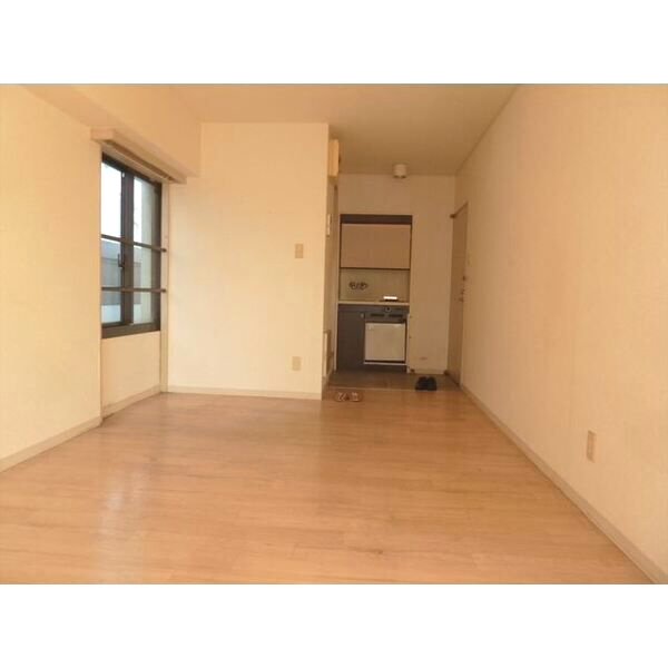 陽輪台西新宿林屋ビルの内装