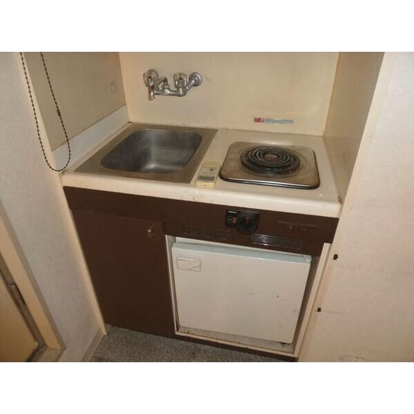 陽輪台西新宿林屋ビルのキッチン