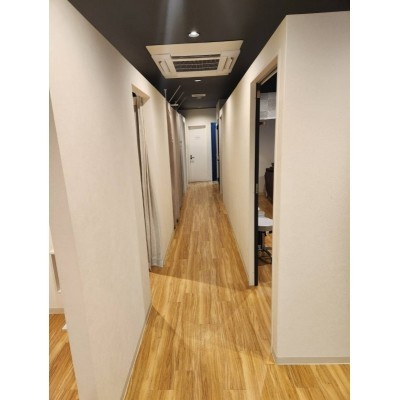 西新エステ居抜の内装