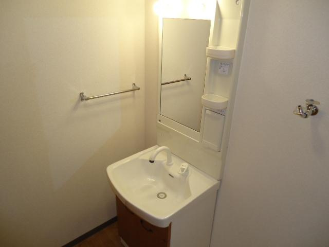 ロイヤルステージ光の洗面所|洗髪洗面化粧台