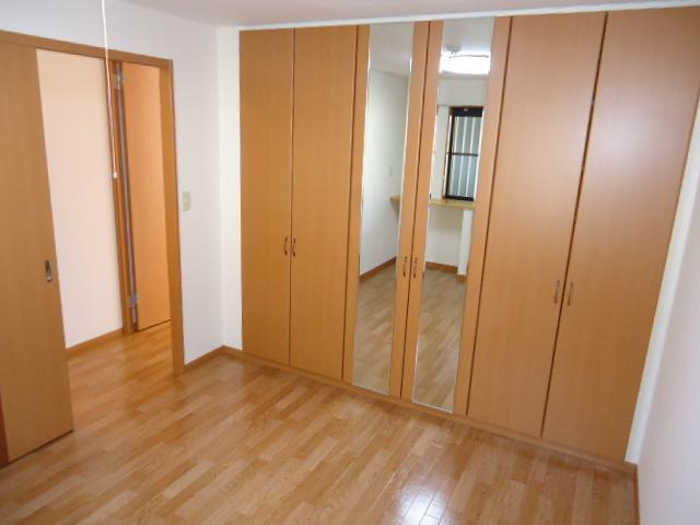 ロイヤルステージ光の内装|洋室