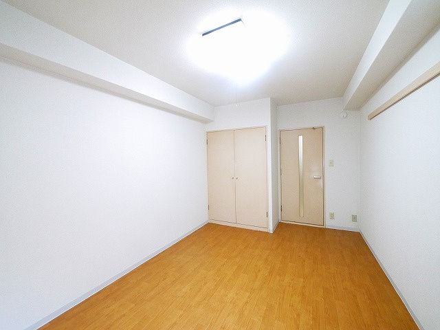 City　Palace21　生駒東新町の洋室