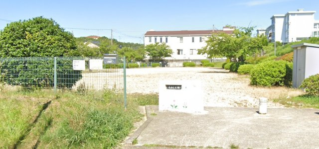 三木市緑が丘町東3丁目の周辺|もみじ公園
