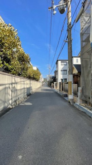 【前面道路含む現地写真】