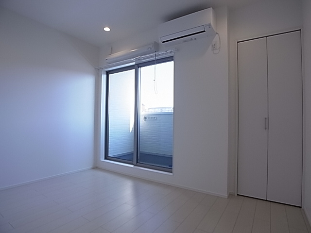 神戸市長田区長楽町４丁目のアパートの居間・リビング|リビング室内