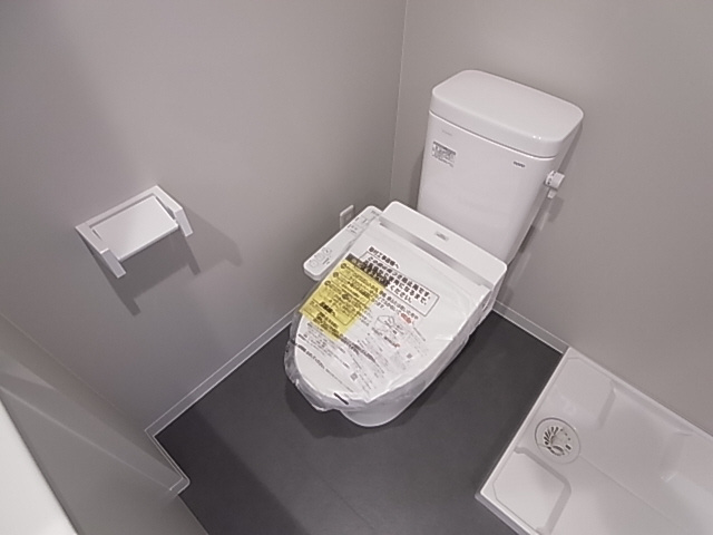 神戸市長田区長楽町４丁目のアパートのトイレ|ウォッシュレット付トイレ