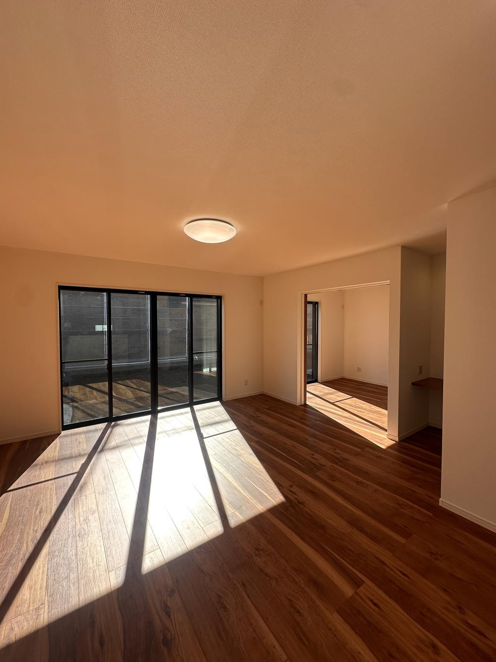 宇都宮市宮の内1丁目　新築戸建2-4の居間・リビング