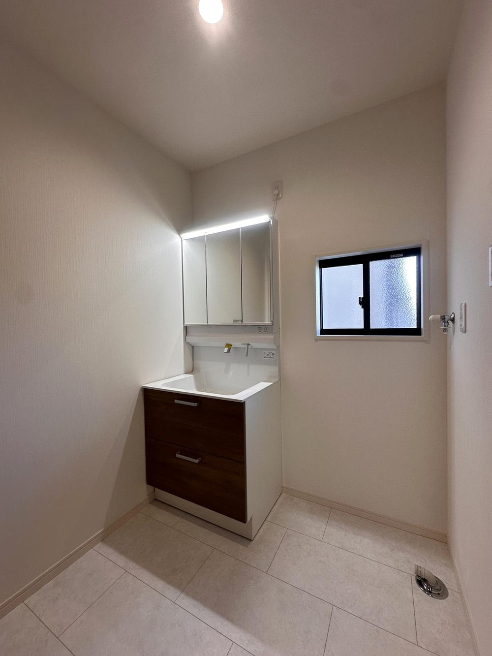 宇都宮市宮の内1丁目　新築戸建2-4の独立洗面台