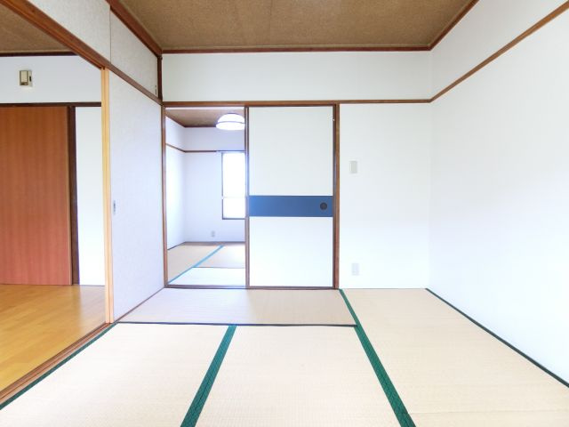 金剛第三住宅222棟の和室