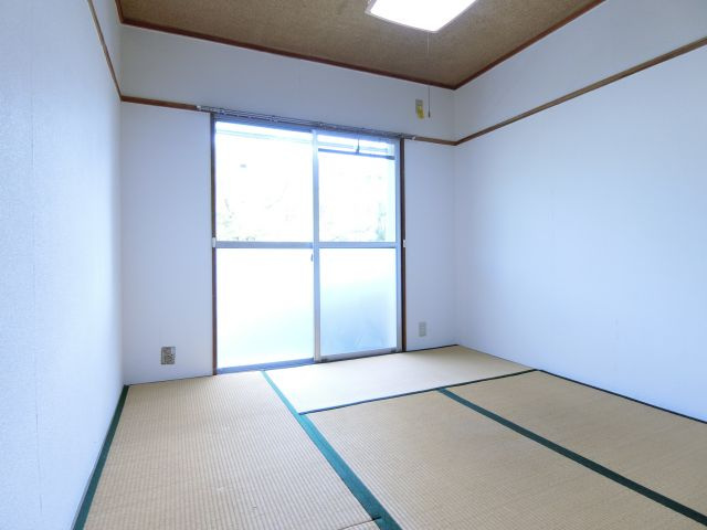 金剛第三住宅222棟の寝室