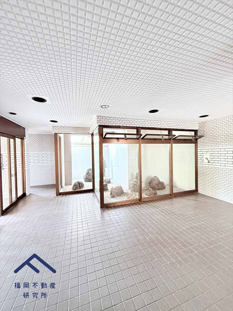 ライオンズマンション筑紫丘西のエントランス