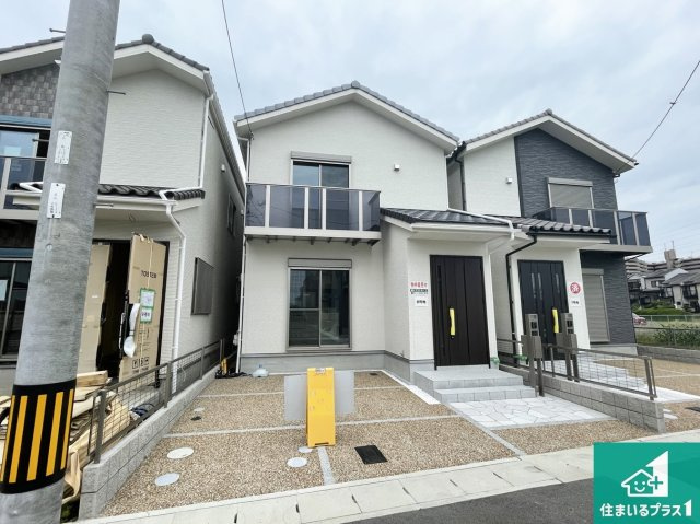 京都市伏見区久我石原町　T4期　新築一戸建ての外観|安心の10年保証！外観を美しく保ち、雨水で汚れを落とします！