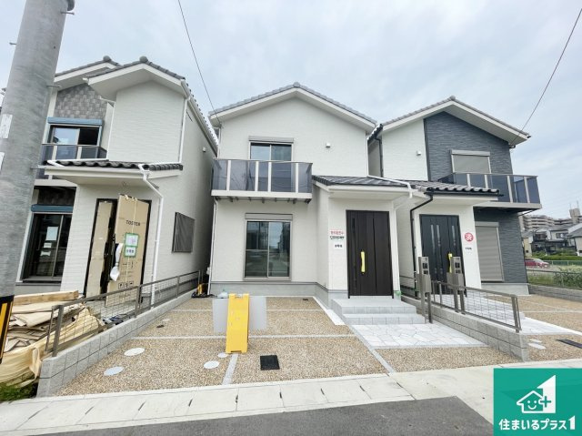 京都市伏見区久我石原町　T4期　新築一戸建ての外観|周辺は落ち着いた街並みの住宅地！子育てがしやすい住環境です！