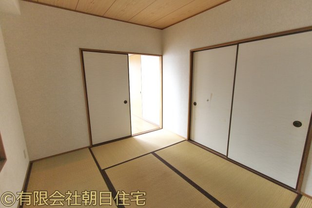 シルティーハイツおかのの和室