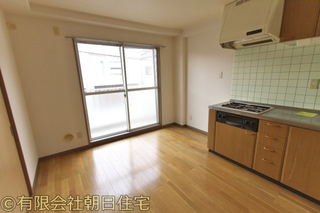 シルティーハイツおかのの居間・リビング