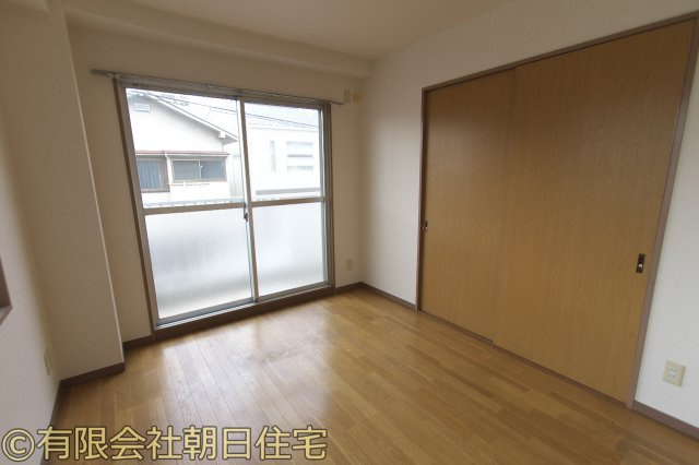 シルティーハイツおかのの洋室