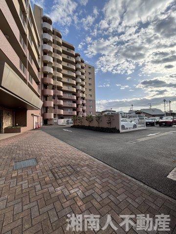 クレアコート湘南辻堂の駐車場|駐車スペースもあります