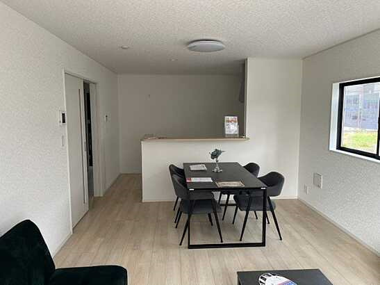 【居間・リビング】