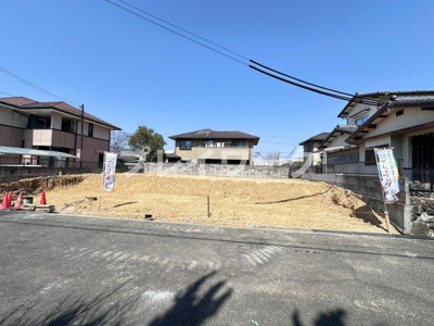 【前面道路含む現地写真】 | プレイワークレジデンス【鶴山台4丁目/全4区画】C号地・土地分譲・和泉市鶴山台4丁目 | 前面道路含む現地写真です