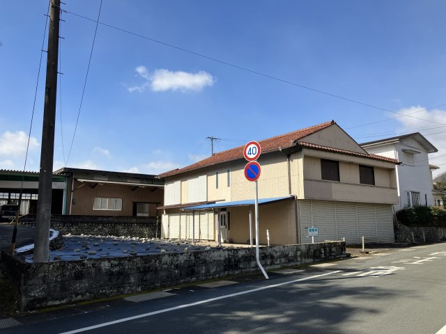 松阪市小片野町 売倉庫の外観