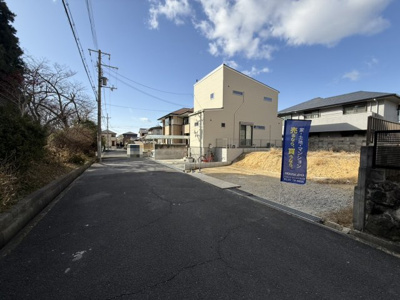 【前面道路含む現地写真】 | プレイワークレジデンス【鶴山台4丁目/全4区画】D号地・土地分譲・和泉市鶴山台4丁目 | 前面道路含む現地写真です