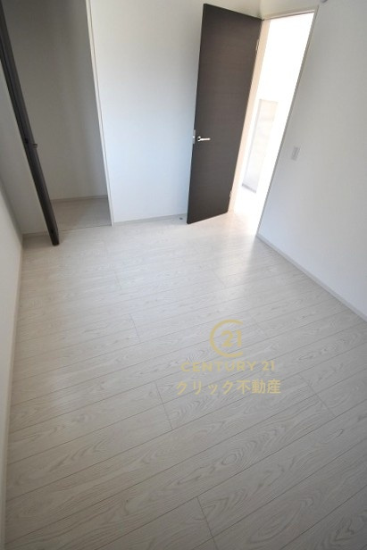 ケイアイフィット　水戸市見川　21期 　3の洋室|1階洋室はリビングから離れた独立性の高いお部屋です。収納スペースも配備。在宅ワーク用のお部屋、客室、納戸、色々な使い方ができます。