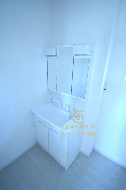 ケイアイフィット　水戸市見川　21期 　3の独立洗面台|洗面台は洗練されたシンプルなデザインでお手入れも楽です。