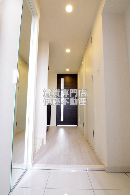 ディアレイシャス浅間町ステーションフロントの玄関