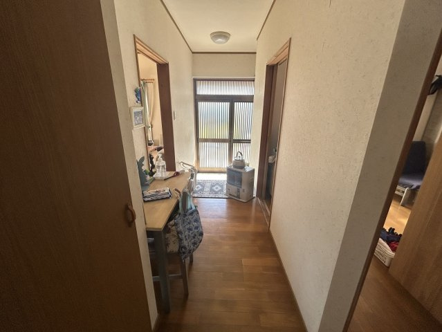 山田町西山 中古一戸建ての玄関