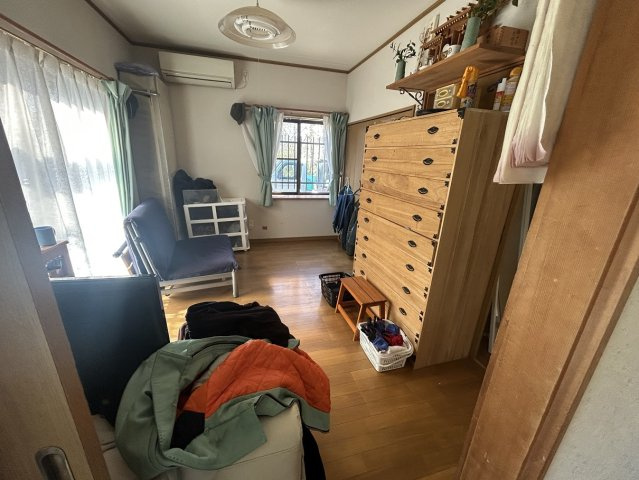 山田町西山 中古一戸建ての洋室