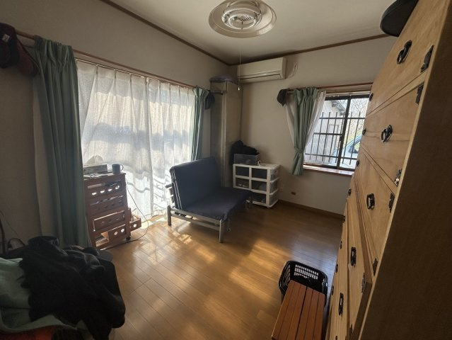 山田町西山 中古一戸建ての洋室