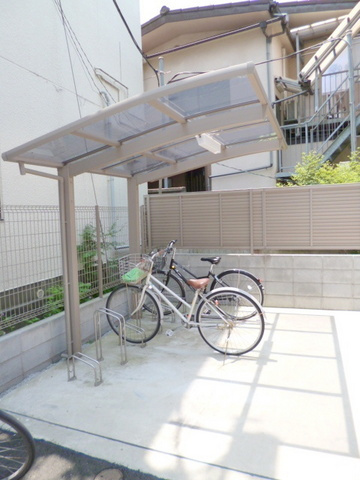 メゾン本駒込のその他共用部分|★屋根付き駐輪場★