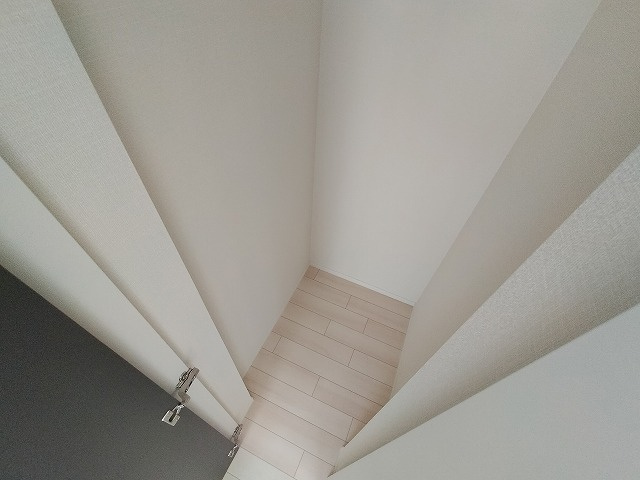 神戸市兵庫区中道通８丁目の賃貸マンションの収納