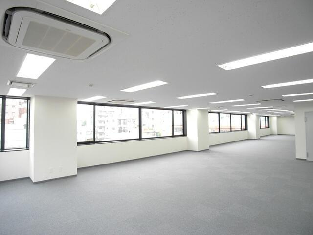 ＳＭＫ　ＢＬＤＧ．のロビー| 