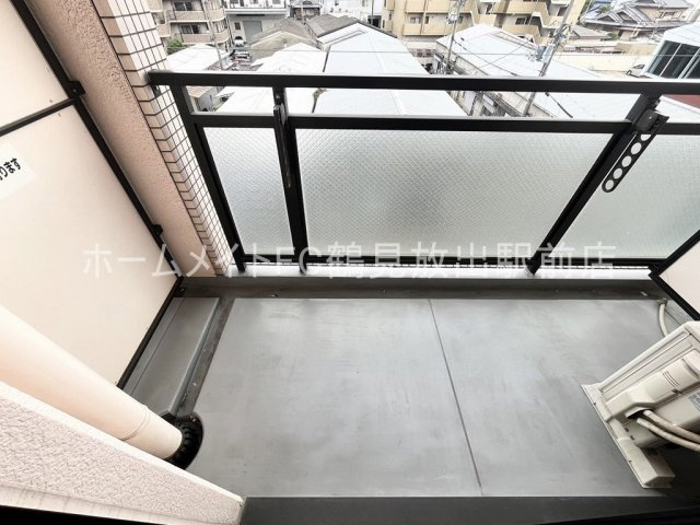 東大阪市川俣１丁目の賃貸マンションのバルコニー