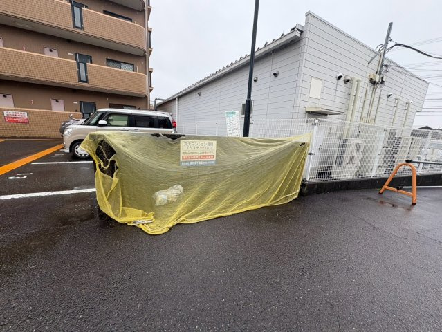 柿本丸太マンションの駐車場