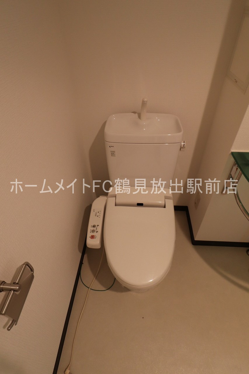 東大阪市稲田本町３丁目の賃貸マンションのトイレ