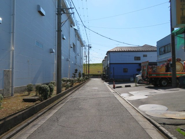 戸田市笹目８丁目の倉庫の周辺