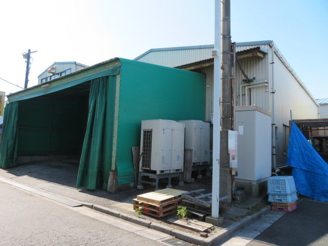 戸田市笹目８丁目の倉庫の外観