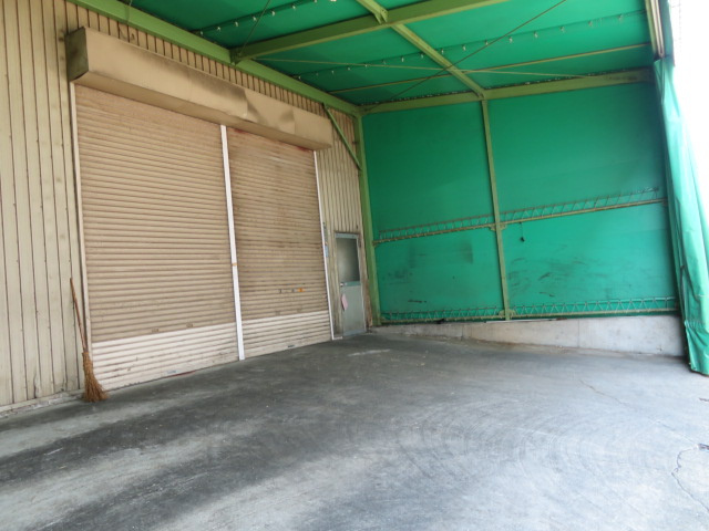 戸田市笹目８丁目の倉庫のその他